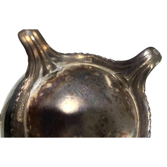 Vintage W.M. Rogers Silver Plate Footed Pitcher With Ice Guard 817 - Picture 4 of 11